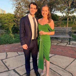 GREEN DRAPED MIDI
DRESS